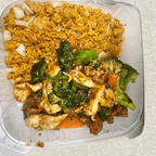 Best 29. Chicken and Beef with Broccoli in Garlic Sauce (Dinner Sp.) in Baltimore, MD